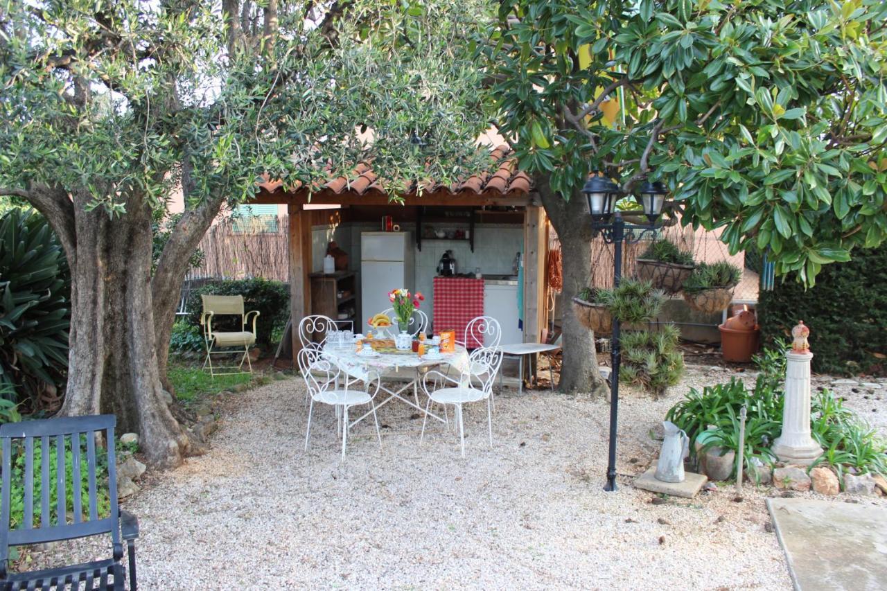 Villa Calliste Saint-Laurent-du-Var Esterno foto